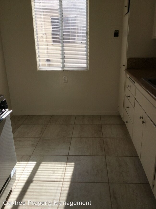 Building Photo - 1315 Devonshire Dr