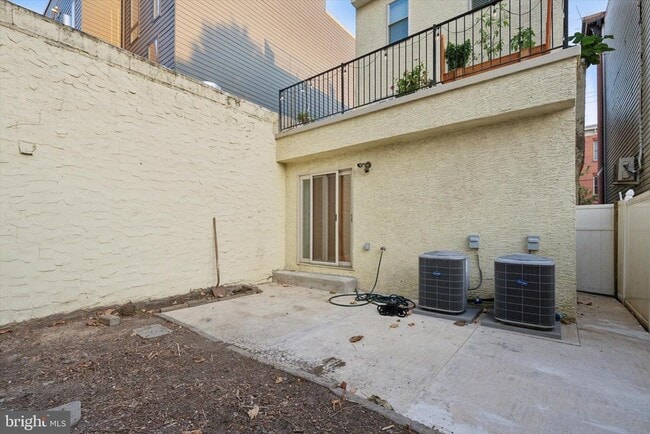 Building Photo - 1227 Fitzwater St