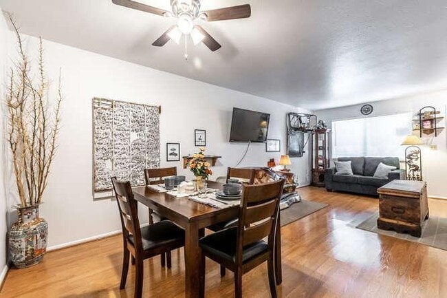 Building Photo - 10545 W Coggins Dr