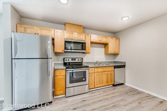 Building Photo - 2515 S 48th St