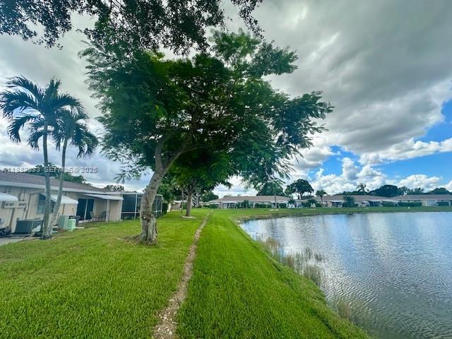 Building Photo - 8793 Warwick Dr