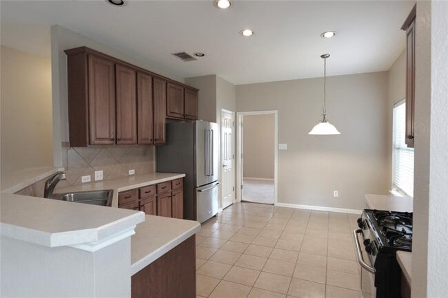 Building Photo - 1114 Boxwood Loop