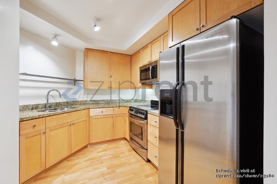 Building Photo - Unit 241