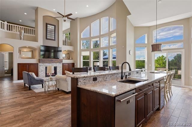 Building Photo - 6263 Vacquero Cir