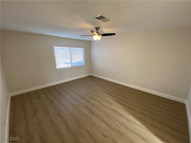 Building Photo - 7409 Bagdad Ct