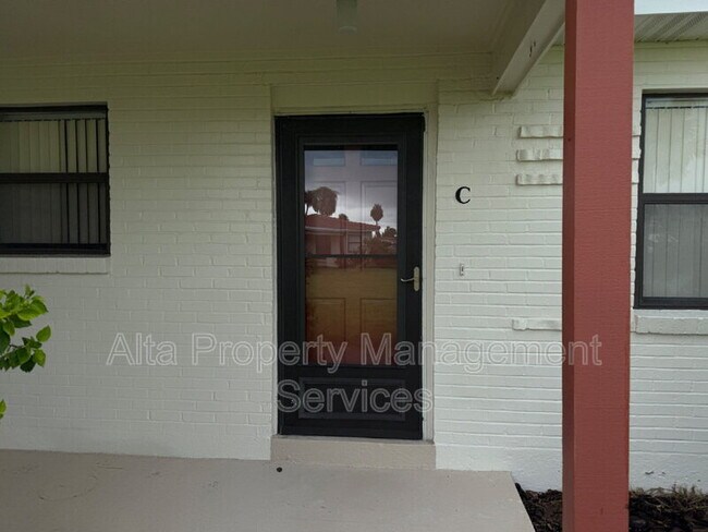 Building Photo - 195 Cardinal Dr