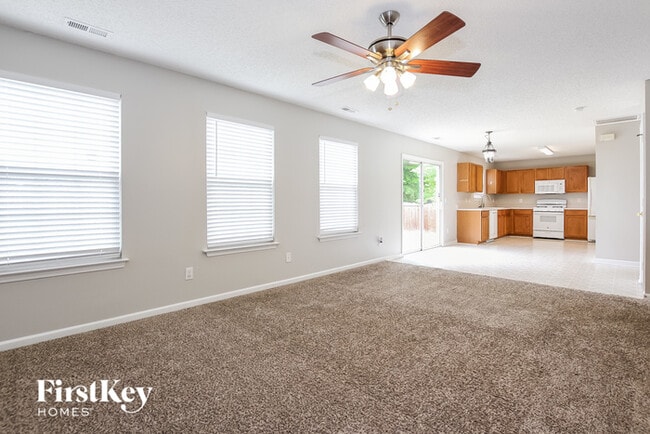 Building Photo - 3613 Edgeview Dr