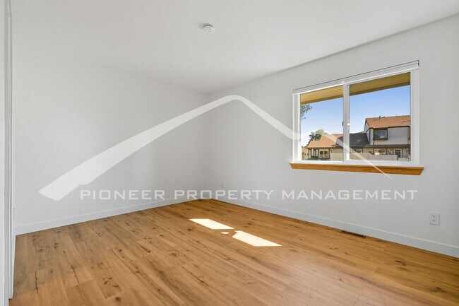 Building Photo - 8762 Chase Dr