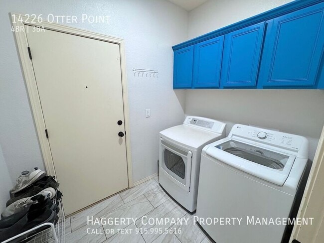 Building Photo - 14226 Otter Point Ct