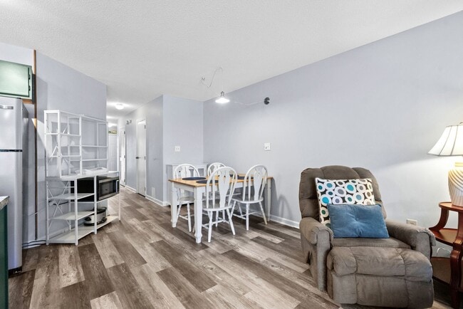 Building Photo - Fully Furnished W/ All Utilities Included!...