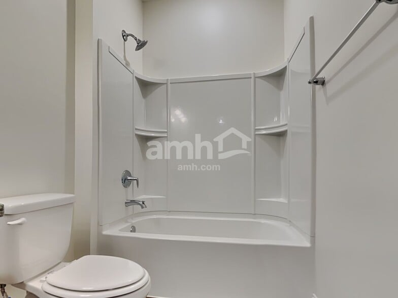 Building Photo - 917 Sunny Stroll Dr