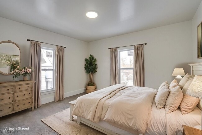 Building Photo - 155 W Walnut St