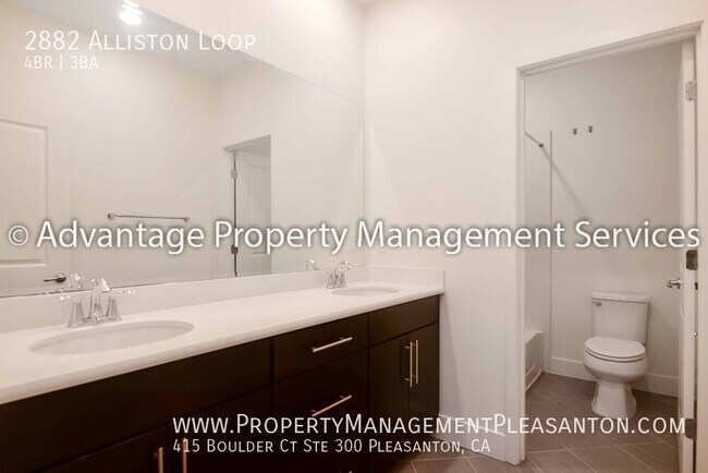 Building Photo - 2882 Alliston Loop