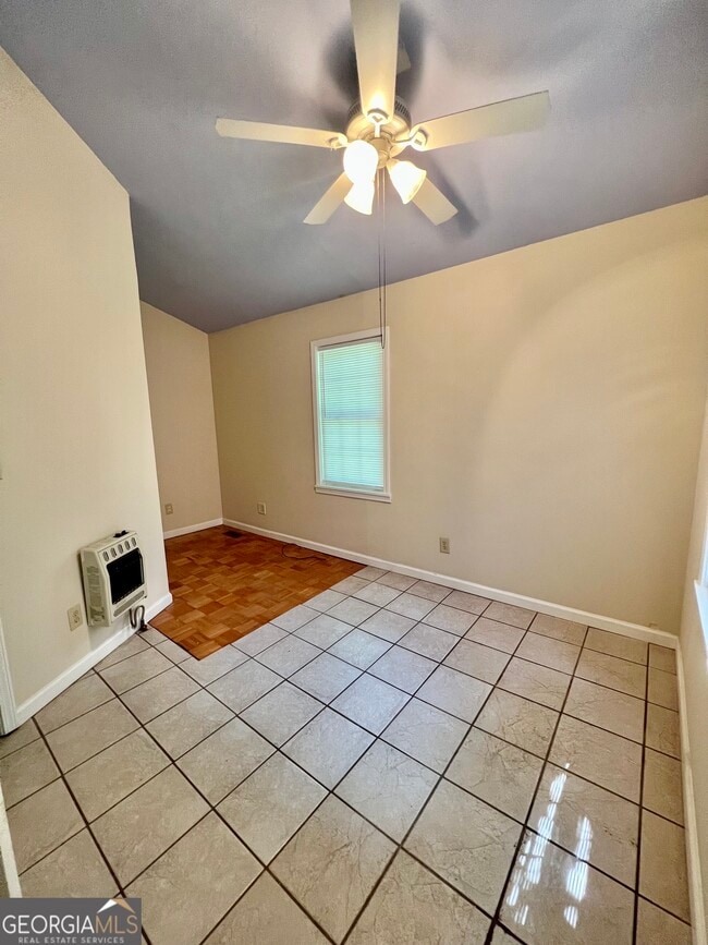 Building Photo - 112 Cherry Ln