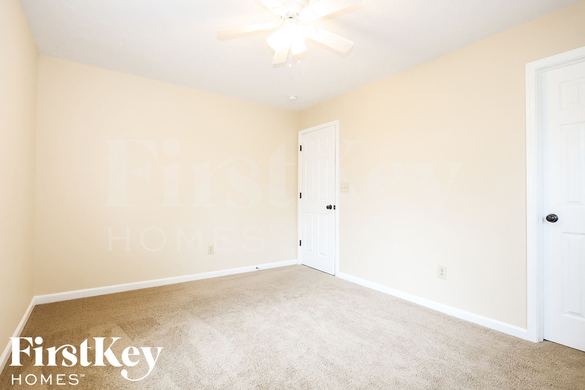 Building Photo - 7228 Village Oaks Dr