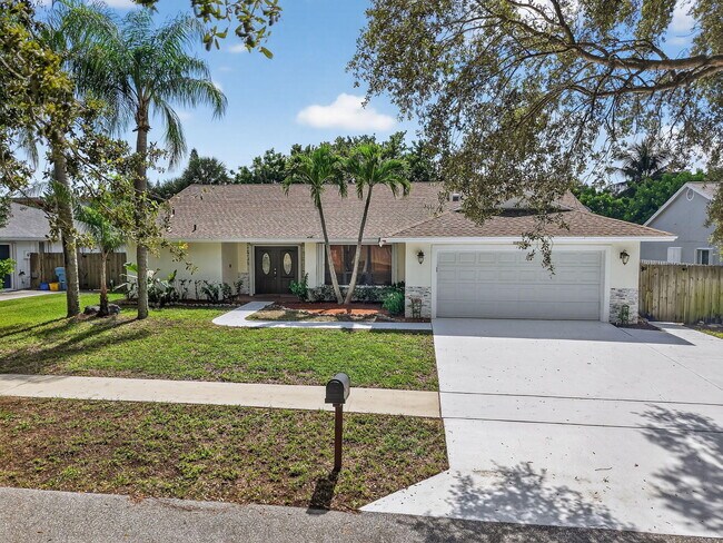 Building Photo - 1002 Julia Heights Dr