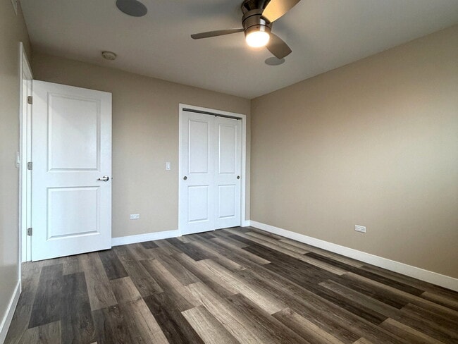 Building Photo - 4809 W 103rd St