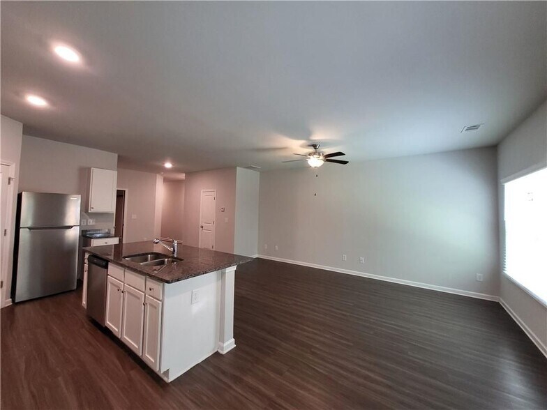 Building Photo - 134 Brexley Dr