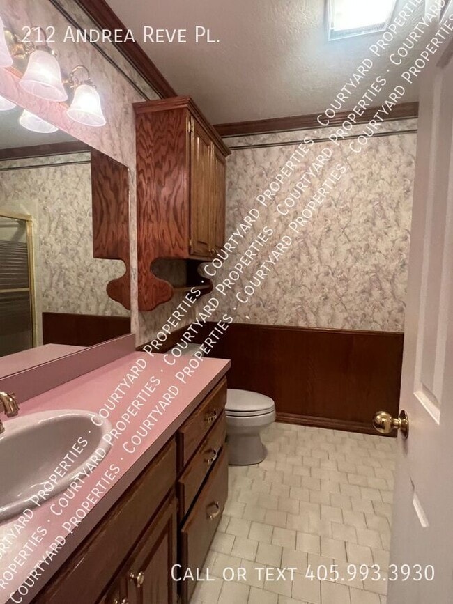 Building Photo - 212 Andrea Reve Pl