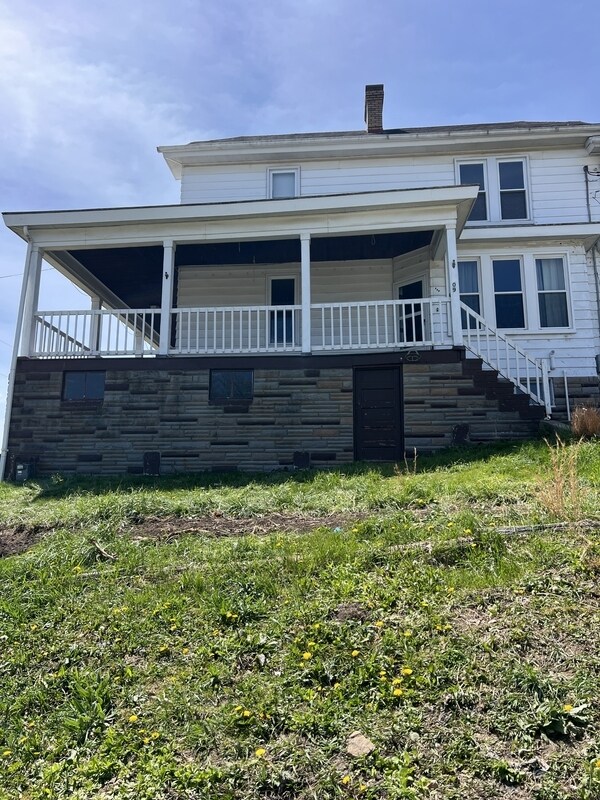 Building Photo - 209 Winfield Ave