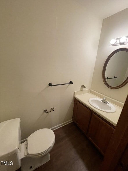 Building Photo - 5851 Shady Grove Cir