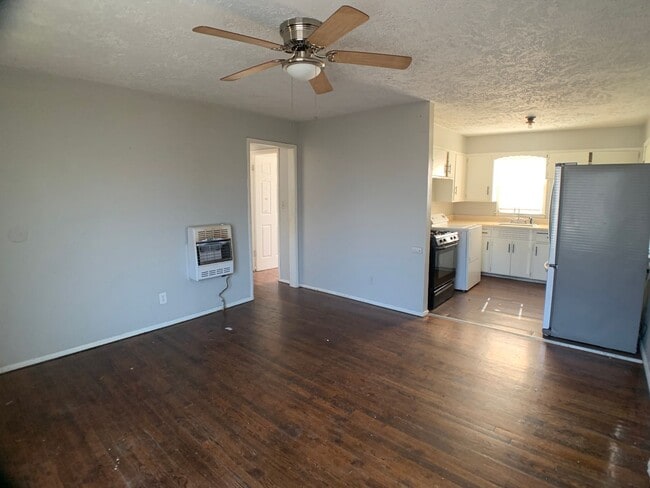 Building Photo - For Rent – 3 Bedroom Home in Warr Acres