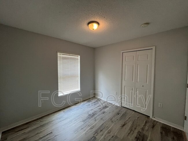 Building Photo - 2049 Whispering Trails Blvd