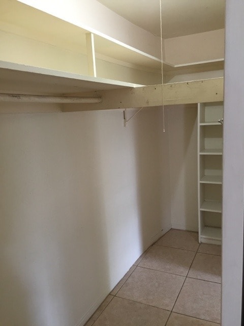 Building Photo - Great location on E Sunrise blvd cross street from Publix !!!!