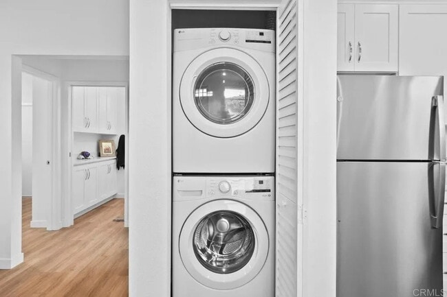 Building Photo - 4057 Bernice Dr