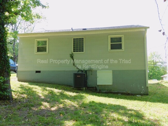 Building Photo - 909 Tuscaloosa St