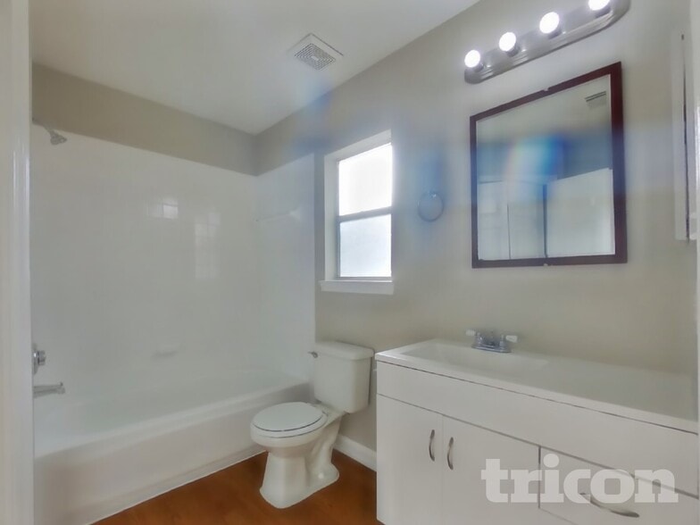 Building Photo - 3114 Boynton Dr