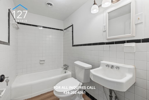 Building Photo - Beautifully Renovated 2 Bedroom Apartment ...