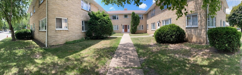Primary Photo - 3465 S 83rd St