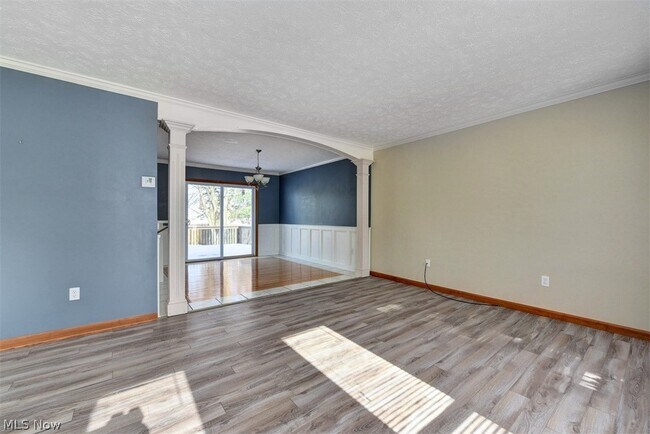 Building Photo - 13286 Boston Rd