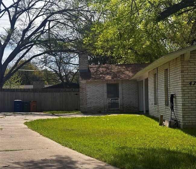 Building Photo - 4703 Sagebrush Trail