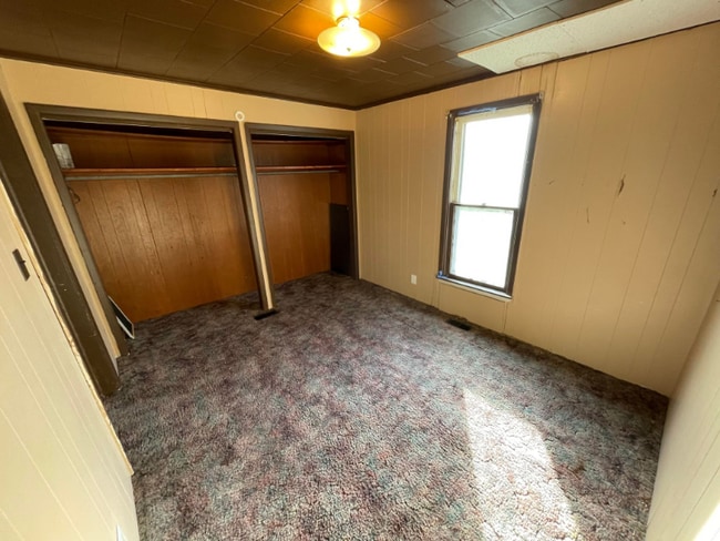 Building Photo - 415 N 9th St