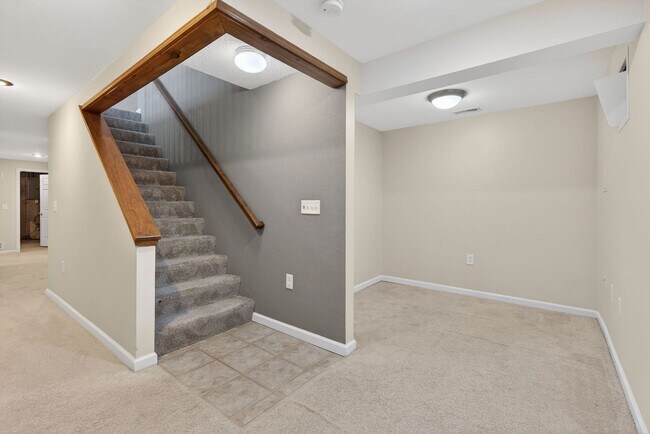 Building Photo - Beautiful 3 Bedroom, 3 Bath Single-Family Home in Wentzville