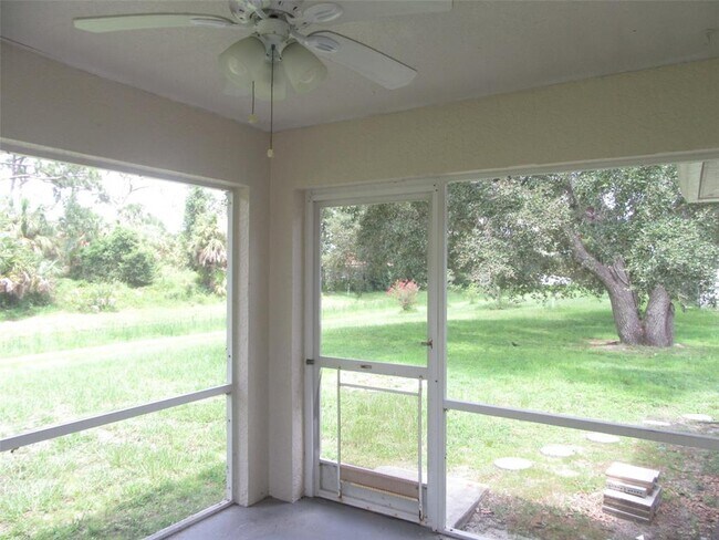 Building Photo - 2716 Vogler Ln