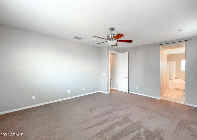 Building Photo - 118 E Canyon Way