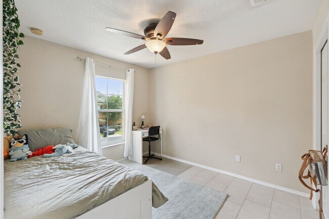 Building Photo - 3812 Silverbell Loop