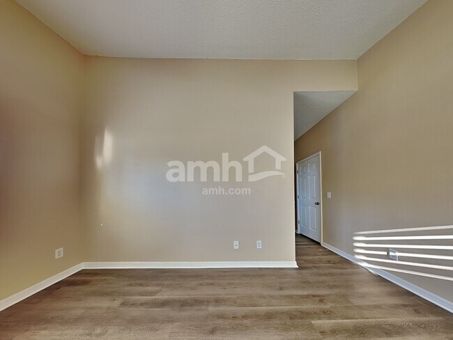 Building Photo - 5334 New Savannah Cir