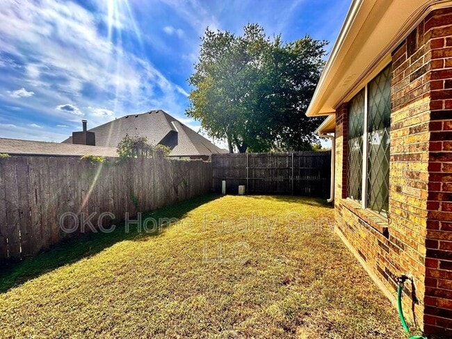 Building Photo - 4232 NW 144th St