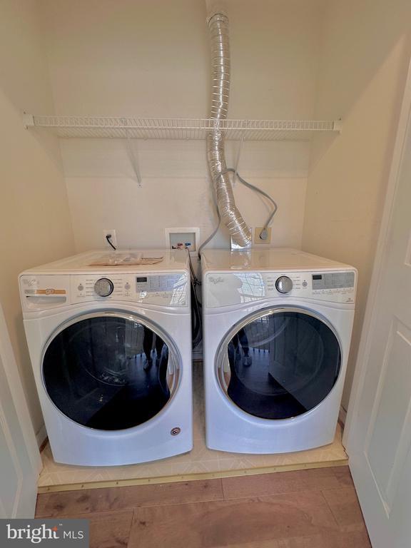 Building Photo - 21354 Shady Wood Terrace