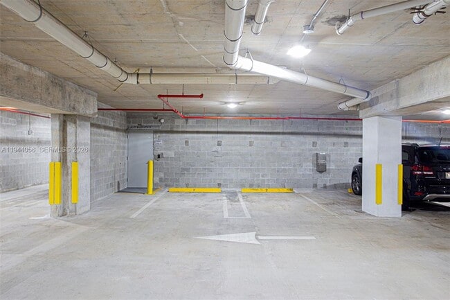 Building Photo - 1600 SW 1st Ave