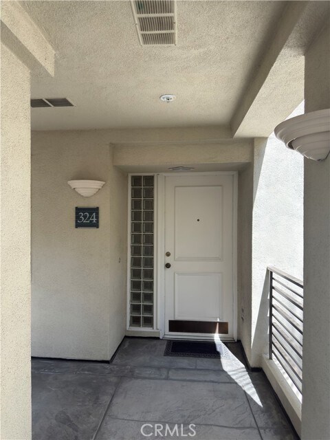 Building Photo - 2233 Martin