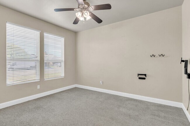 Building Photo - 1744 Boise Dr