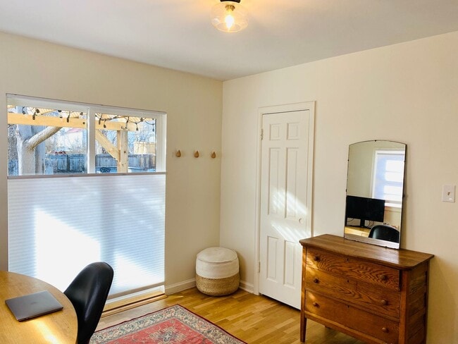 Building Photo - 2 bedroom in Longmont