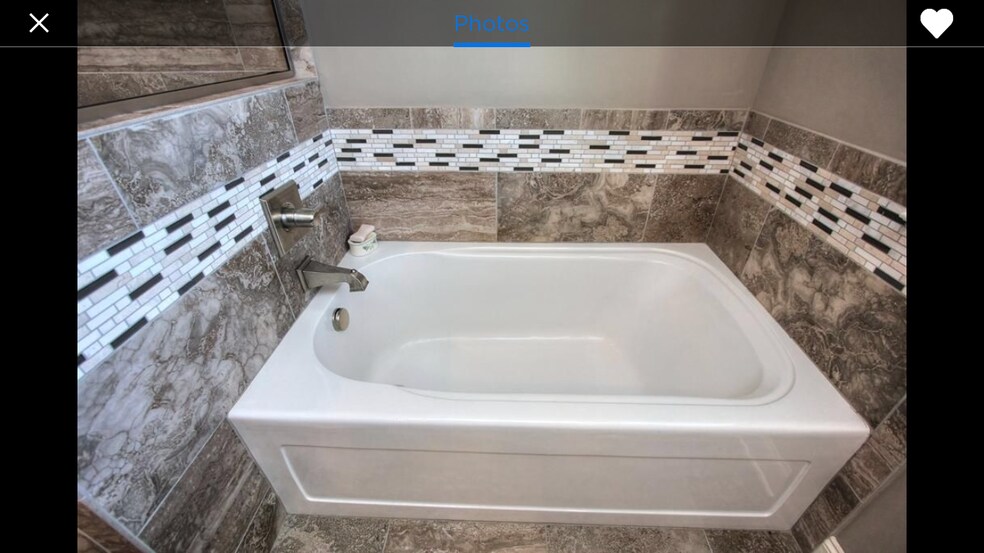 Building Photo - 1420 Adams St