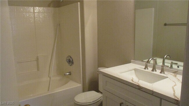 Building Photo - 8250 N Grand Canyon Dr