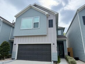 Building Photo - 8112 Esther Acres Ln